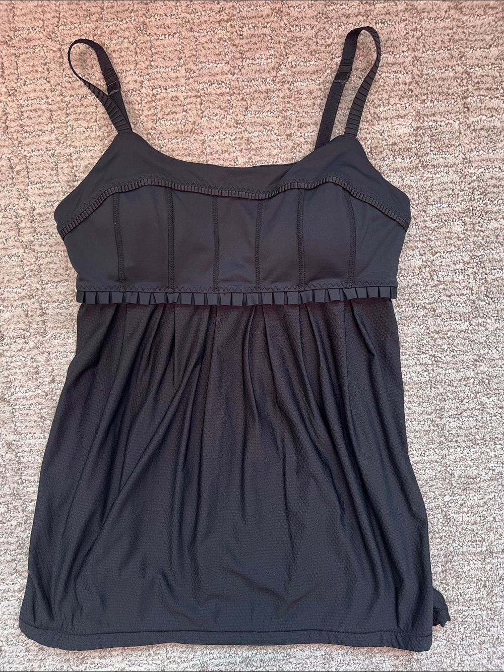 lululemon athletica Pritti Babydoll Black Ruffled Adjustable-Strap Camisole Sz 6